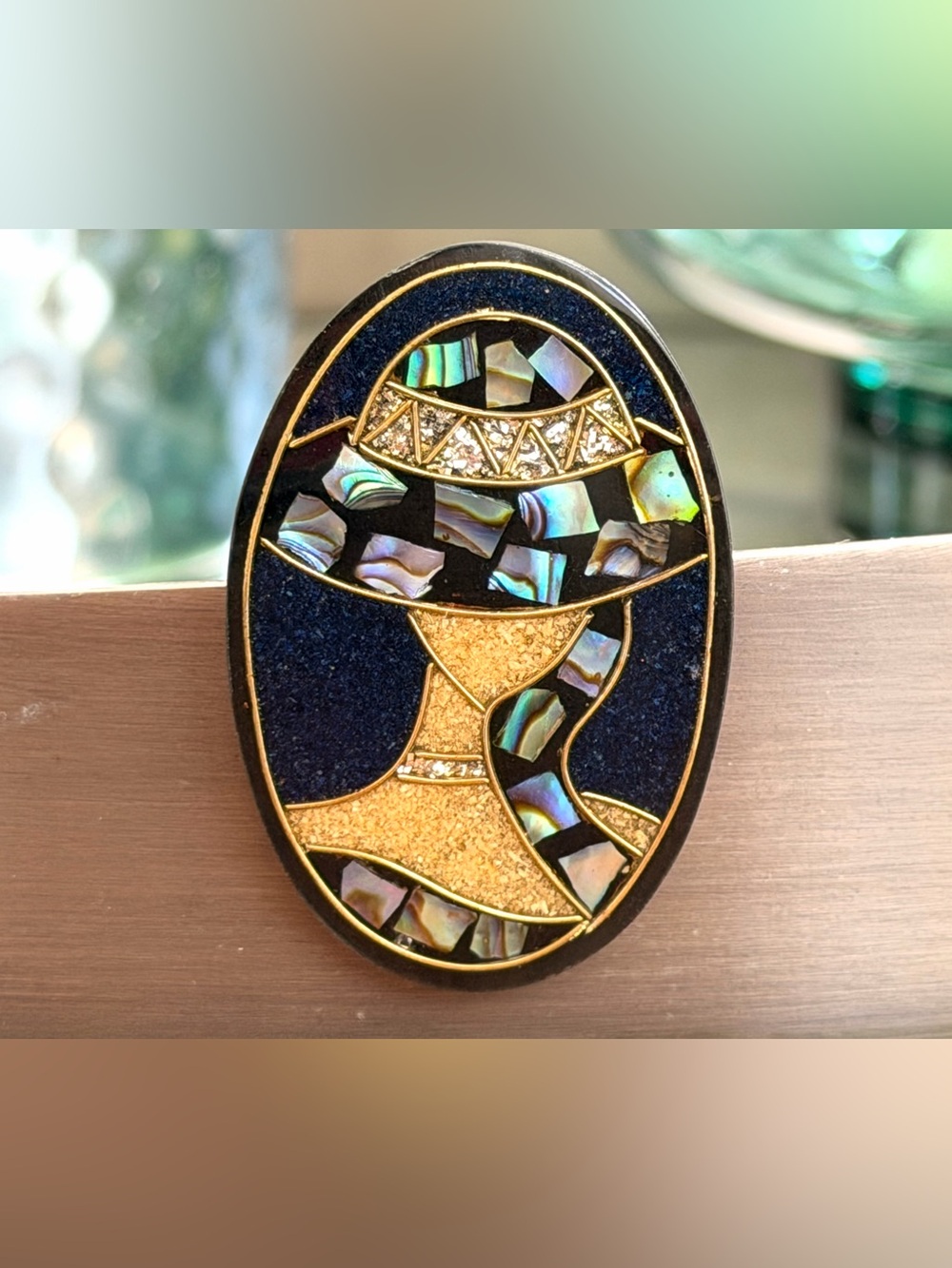Vintage Style Black Acrylic Shell Inlay Glamorous Lady Brooch Pin